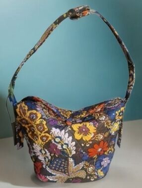 New Vera Bradley Astoria Shoulder Bag Floral Tote Relaxed Style Vibrant Colors